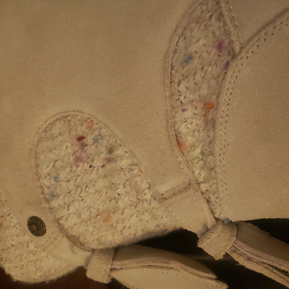 Boots - Picture 15 of 15